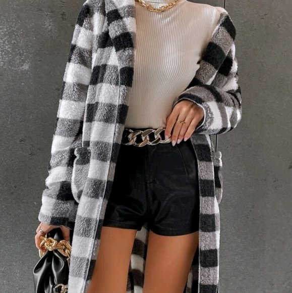 Black Buffalo Plaid Sherpa Coat - Picture 3 of 7